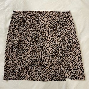 SHEIN leopard skirt w lil slit